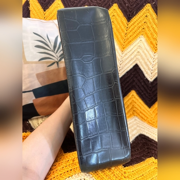 Authentic Esprit Handbag - Picture 5 of 8